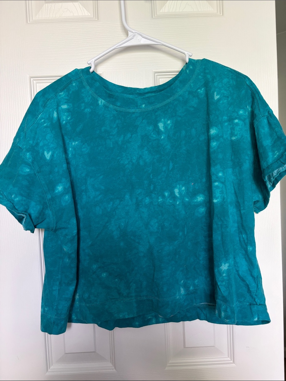 Old Navy Teal Tie-Dye Cropped Crew Tee